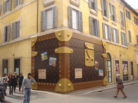 louis vuitton in rome italy